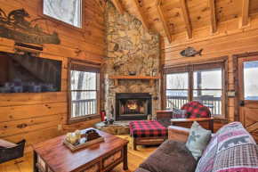 Mountain Top Cabin with Lake View, Games and Hot Tub!
